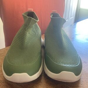 Yoga shoes Spence  new without box